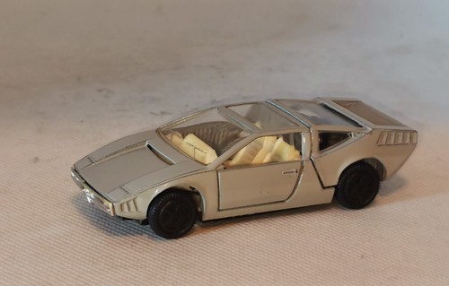 Alfa romeo iguana - iguana, vintage